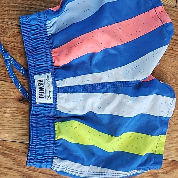 BUNDLE *5* 12 month swim shorts - Picture 15 of 16